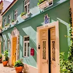 Gato, Charming Portuguese Style For Rent, Vida A Portuguesa Lejlighed