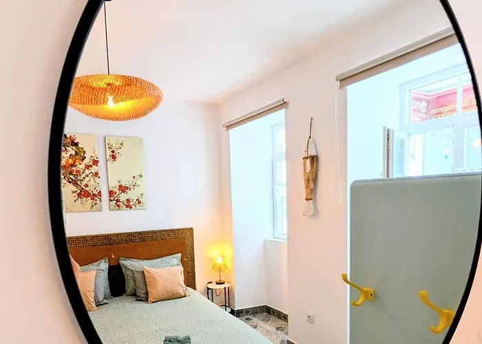 Gato, Charming Portuguese Style For Rent, Vida A Portuguesa * بورتيماو